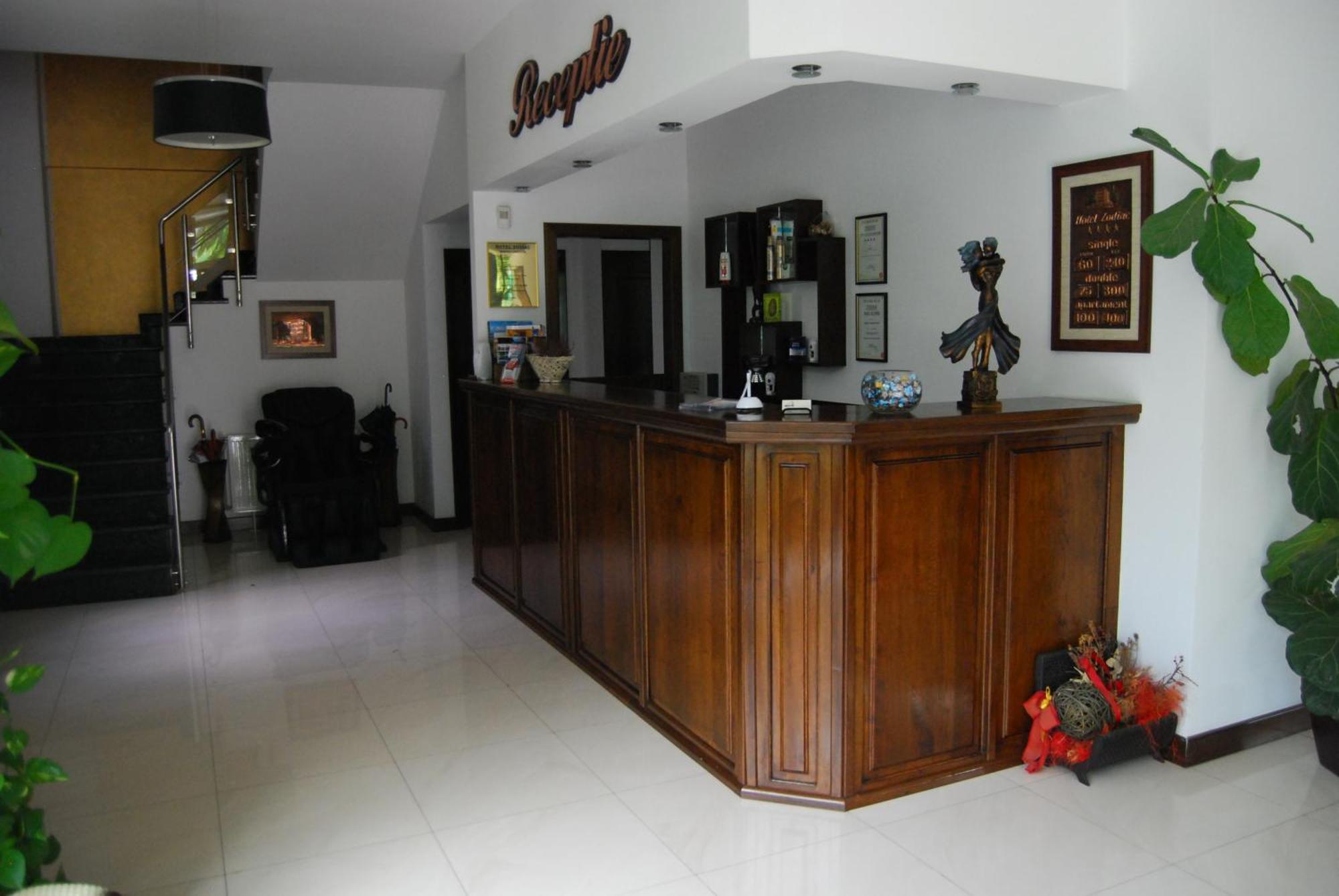 Hotel Zodiac Constanţa Buitenkant foto